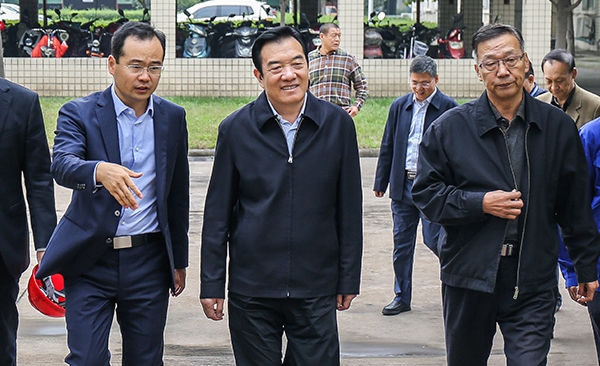 郑州市人大常委会主任白红战带队视察南宫NG28股份
